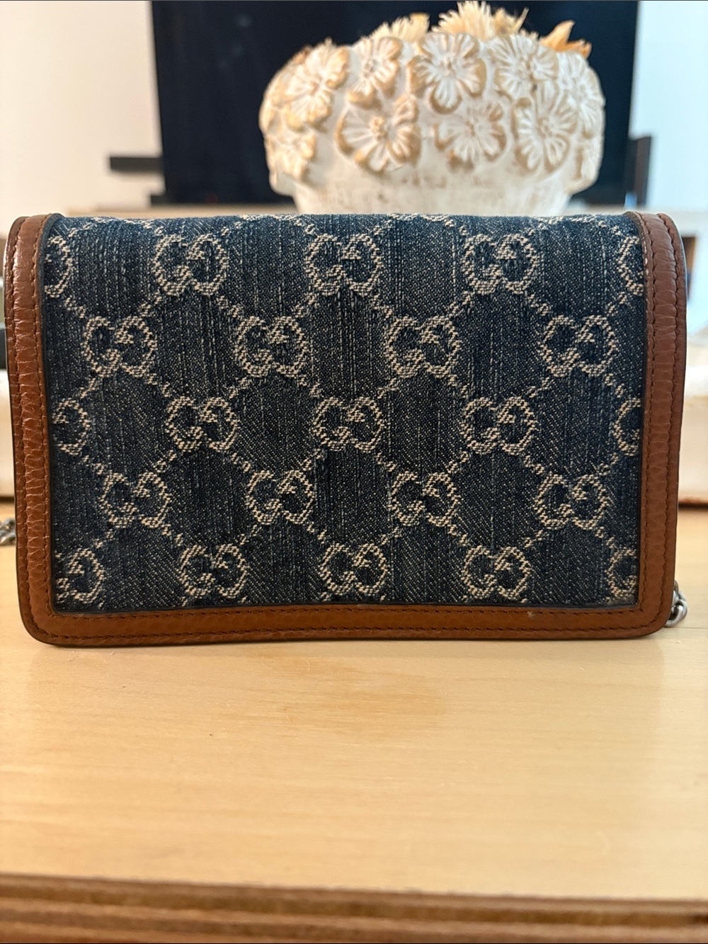 Gucci Blue Denim & Brown Leather Dionysus Crossbody Bag with Blue Enamel Detail - Picture 2 of 4